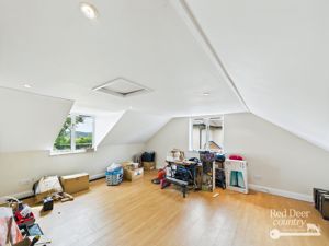 Games Room- click for photo gallery